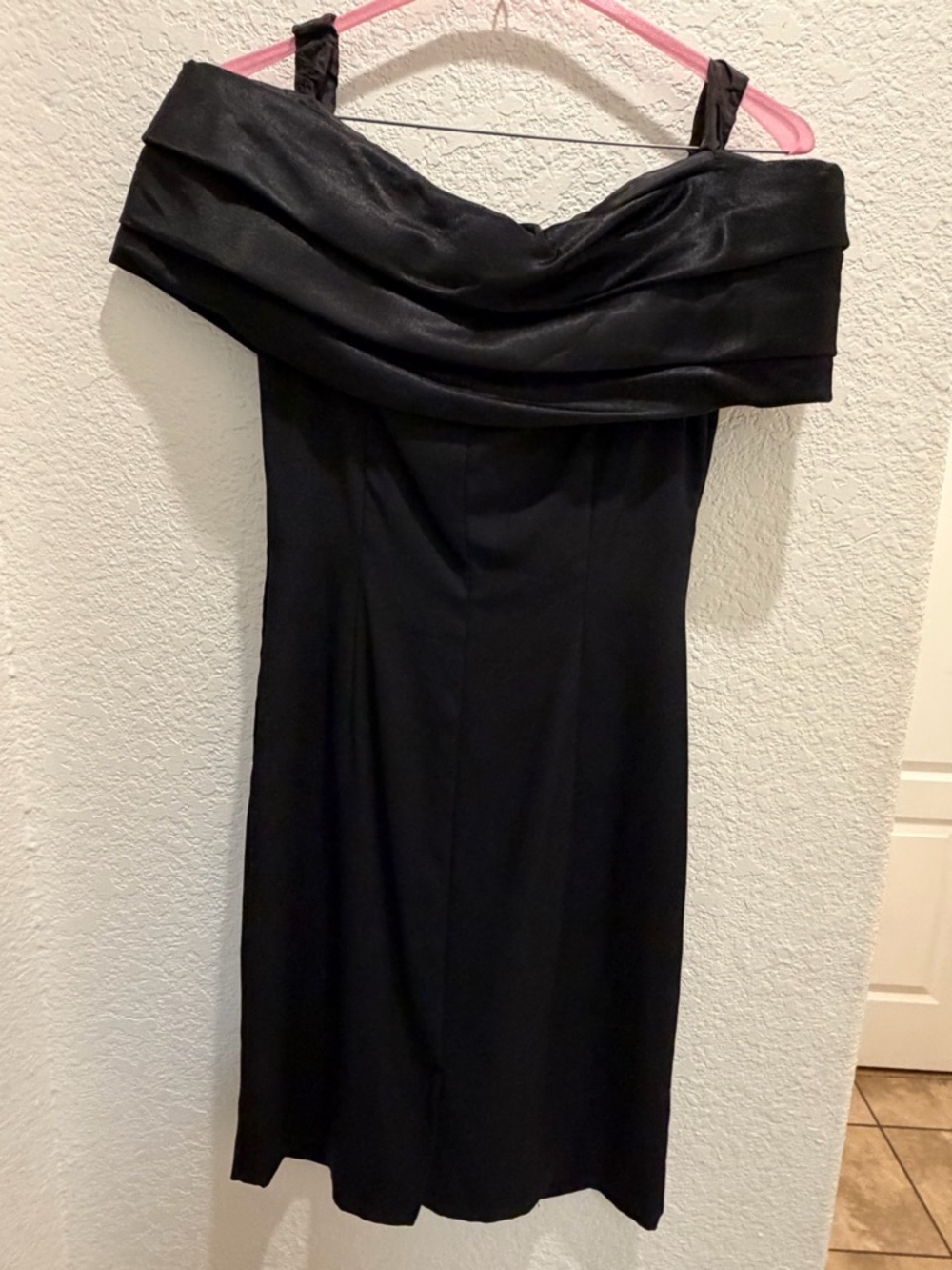 Vintage Besty& Adam Designer Off-the-Shoulder Gown ( med) "Authentic 90s High - Picture 3 of 9